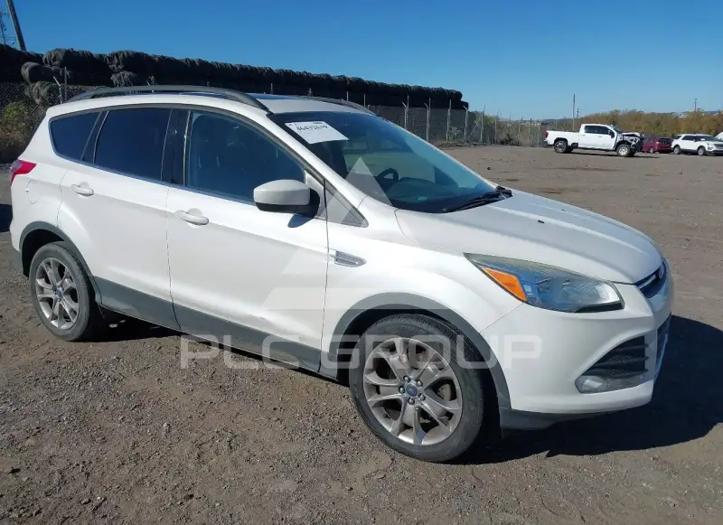 2016 Ford ESCAPE photo