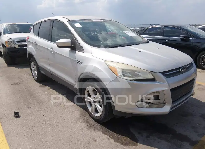2016 Ford ESCAPE photo
