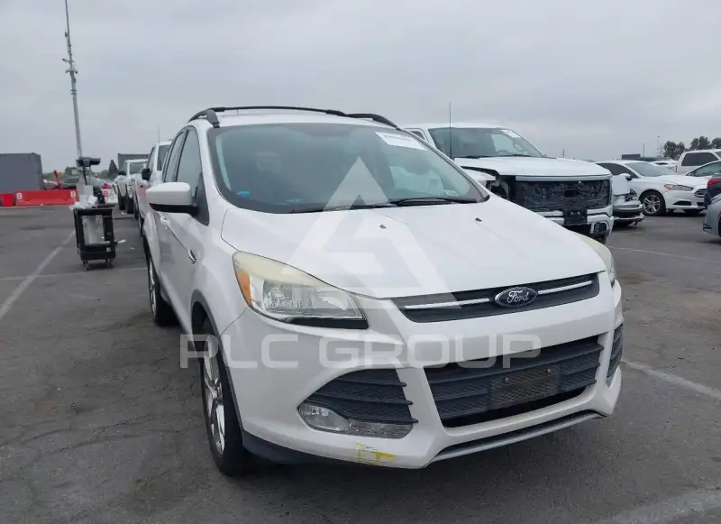 2016 Ford ESCAPE фото