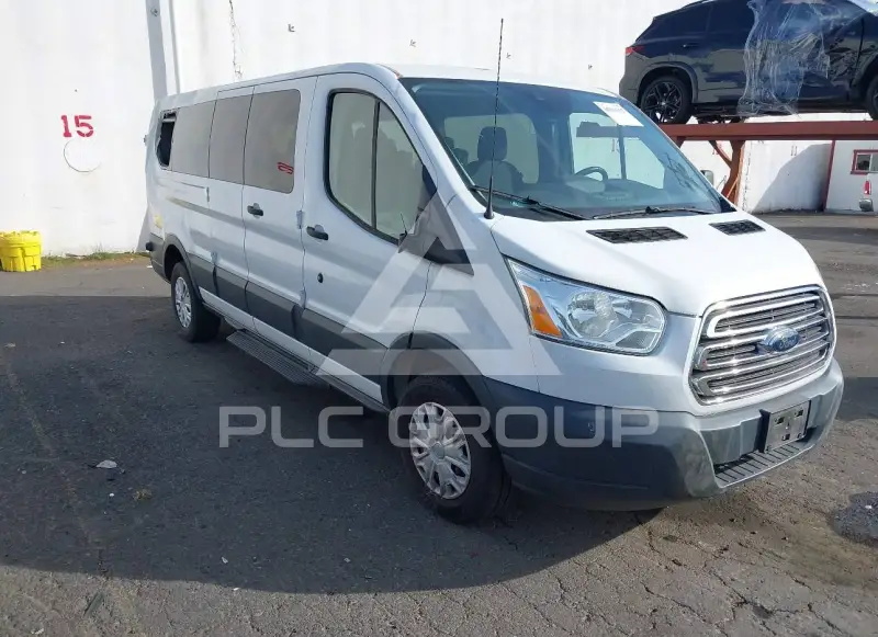 2016 Ford TRANSIT photo