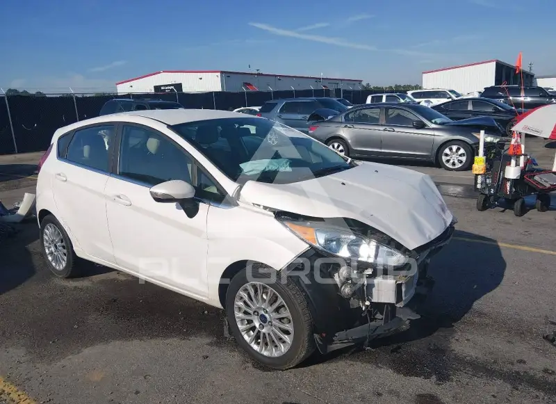 2016 Ford FIESTA фото
