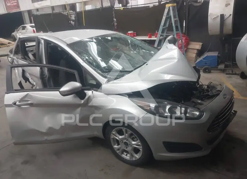 2016 Ford FIESTA фото