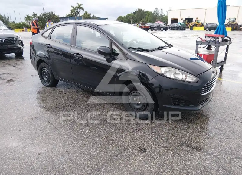 2016 Ford FIESTA фото