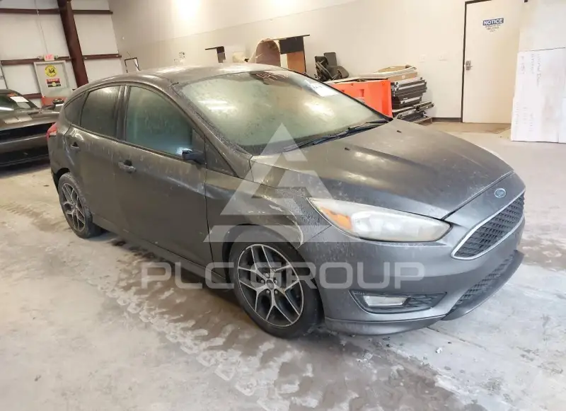 2016 Ford FOCUS photo