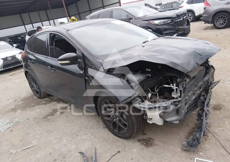 2016 Ford FOCUS фото