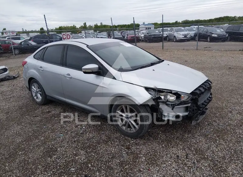 2016 Ford FOCUS photo