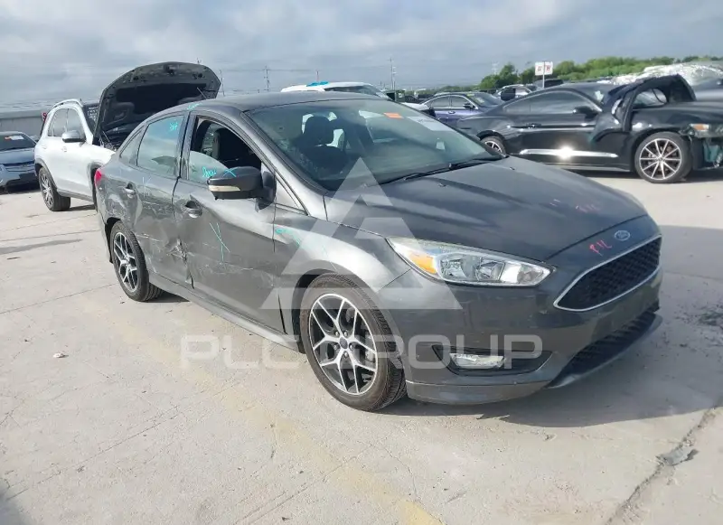 2016 Ford FOCUS фото