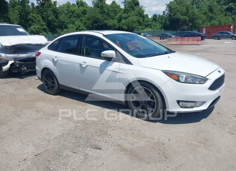 2016 Ford FOCUS photo