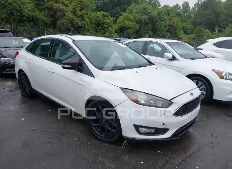 2016 Ford FOCUS photo