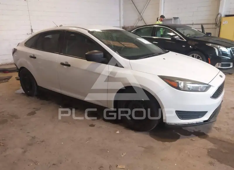 2016 Ford FOCUS photo