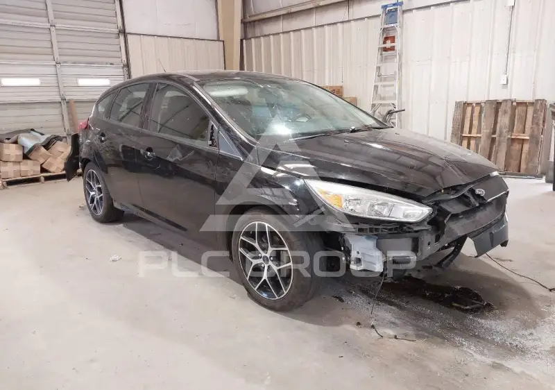 2016 Ford FOCUS фото