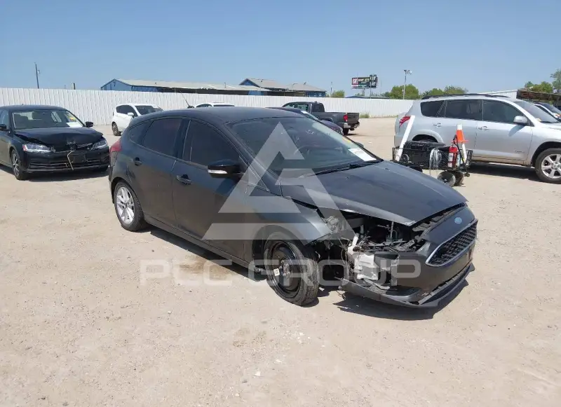 2016 Ford FOCUS фото