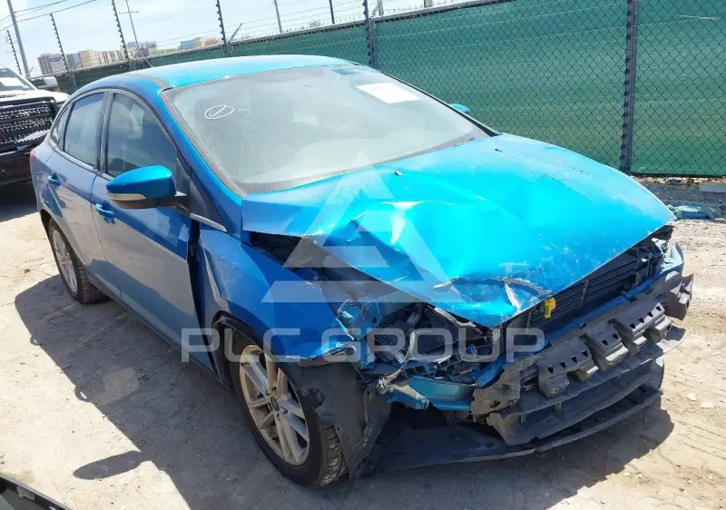 2016 Ford FOCUS photo