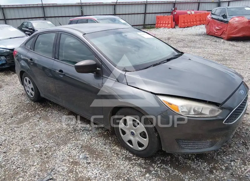 2016 Ford FOCUS photo