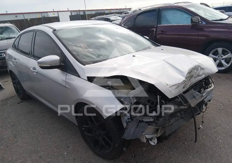 2016 Ford FOCUS фото