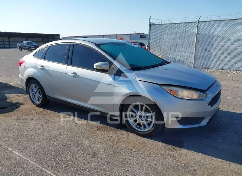 2016 Ford FOCUS photo
