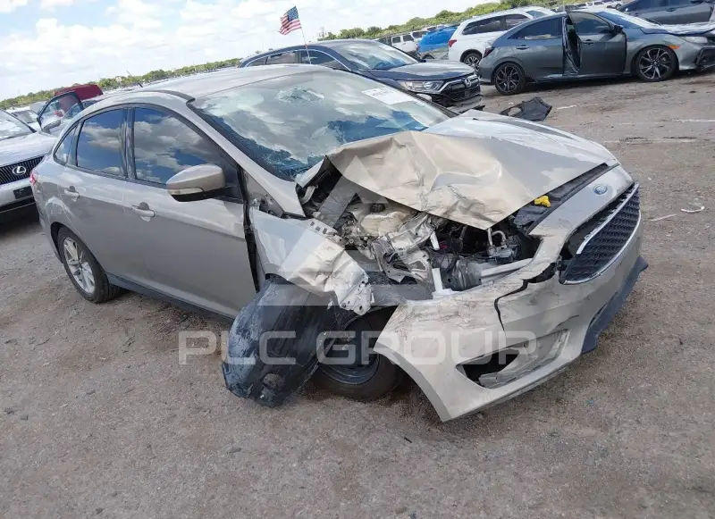 2016 Ford FOCUS фото