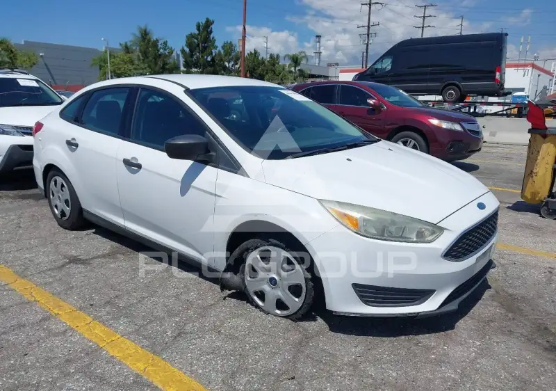 2016 Ford FOCUS photo