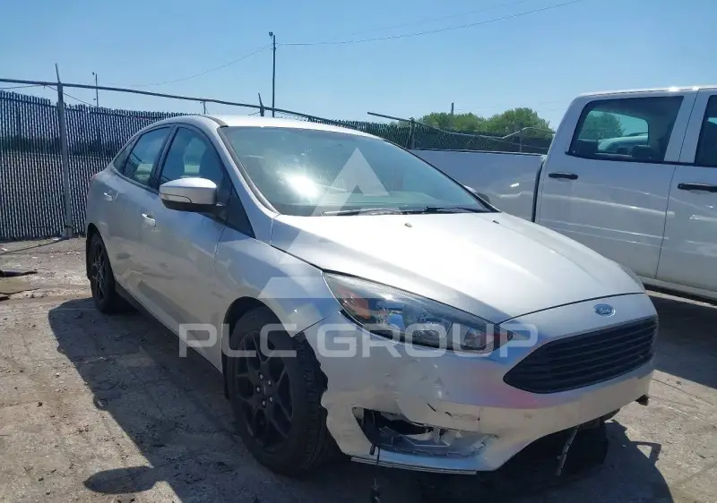 2016 Ford FOCUS photo