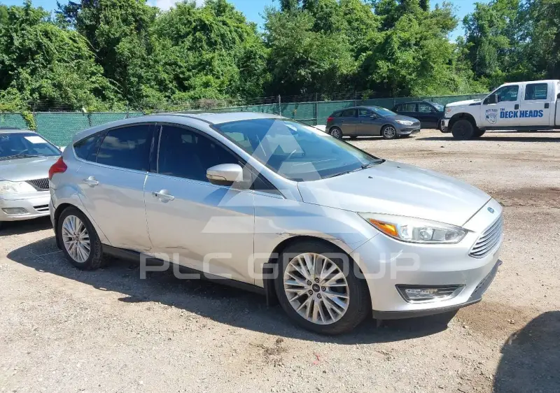 2016 Ford FOCUS фото