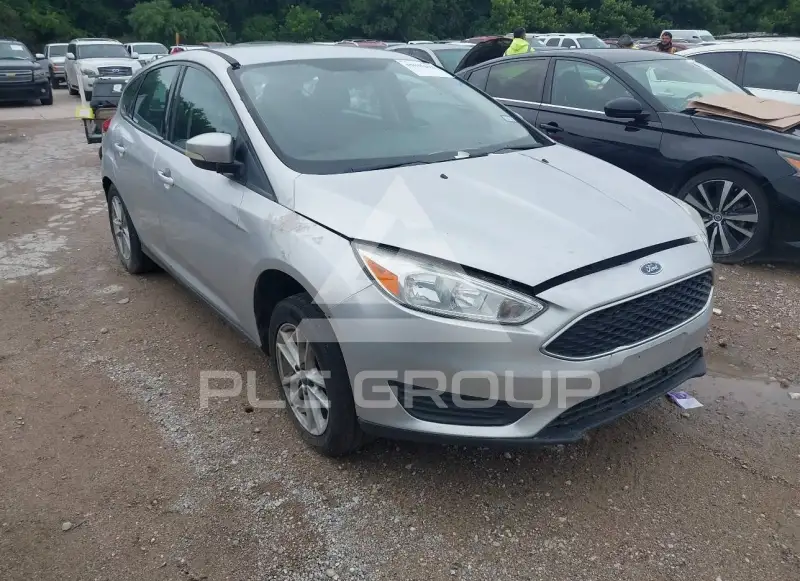 2016 Ford FOCUS photo