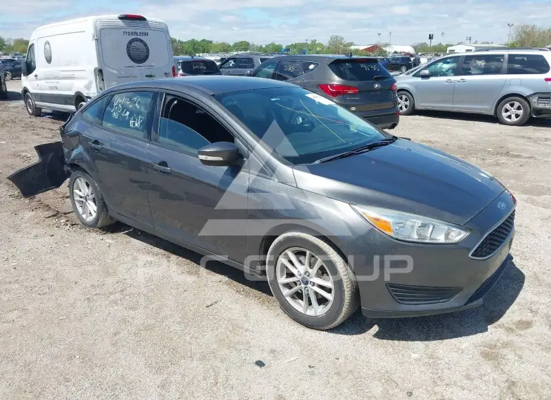 2016 Ford FOCUS photo