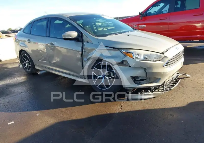 2016 Ford FOCUS photo