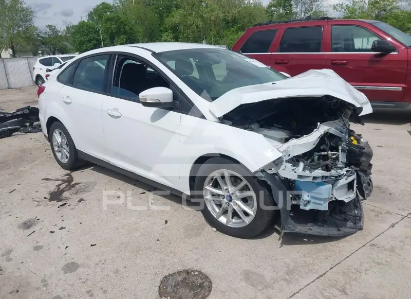 2016 Ford FOCUS photo