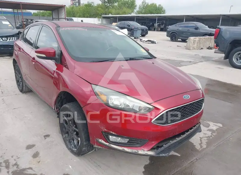 2016 Ford FOCUS photo