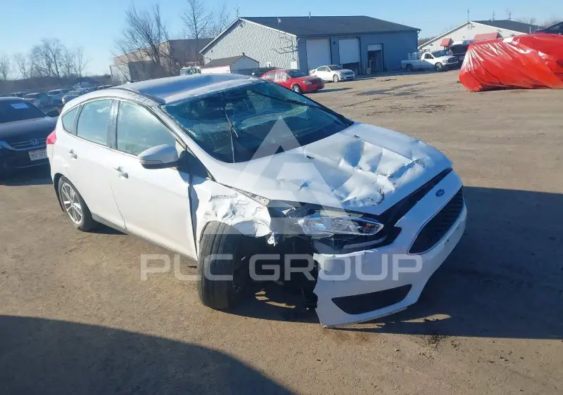 2016 Ford FOCUS photo