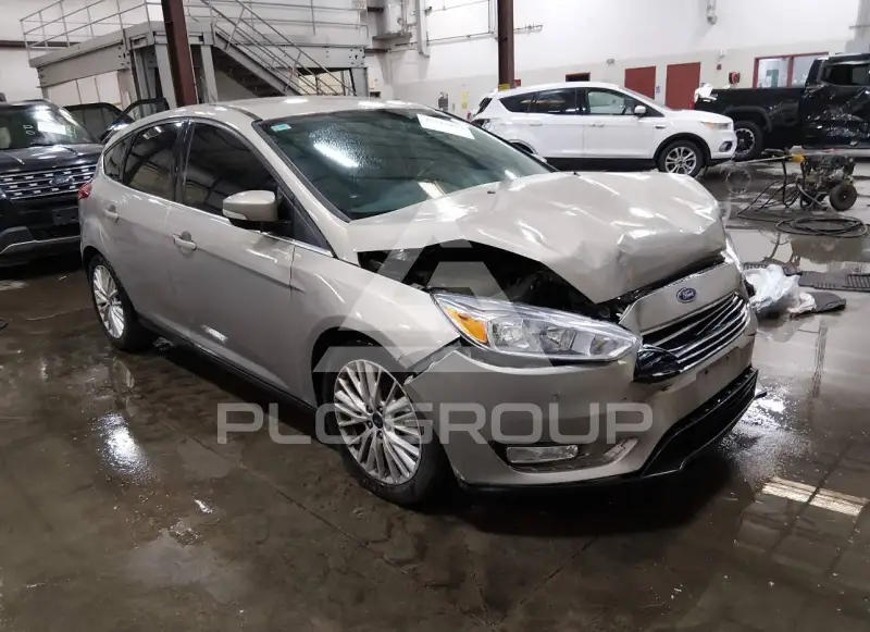 2016 Ford FOCUS photo