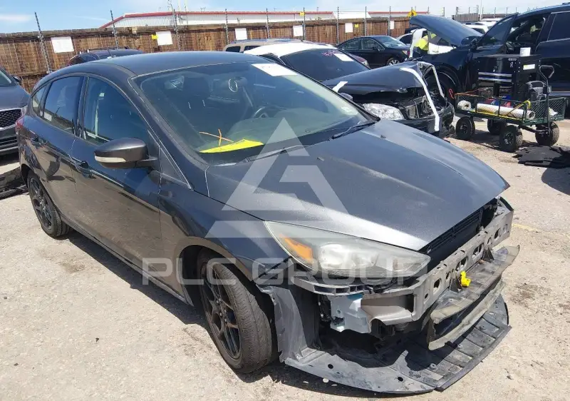 2016 Ford FOCUS фото