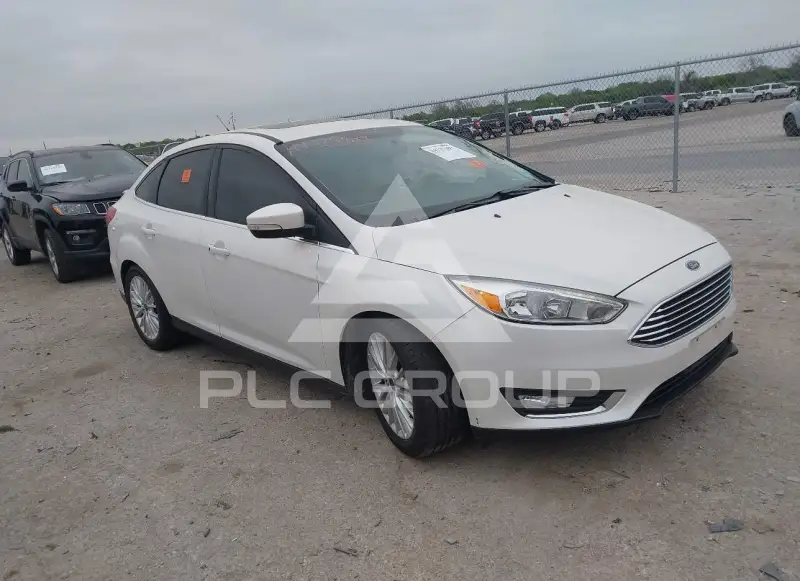 2016 Ford FOCUS фото