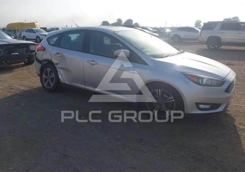 2016 Ford FOCUS фото