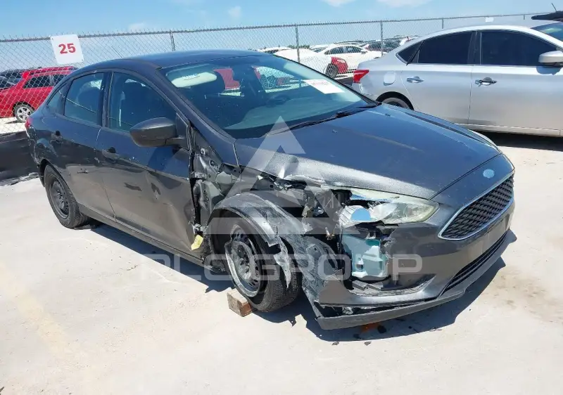 2016 Ford FOCUS фото