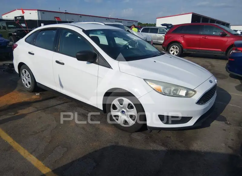 2016 Ford FOCUS photo