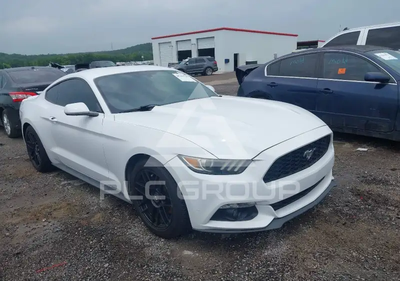 2016 Ford MUSTANG фото