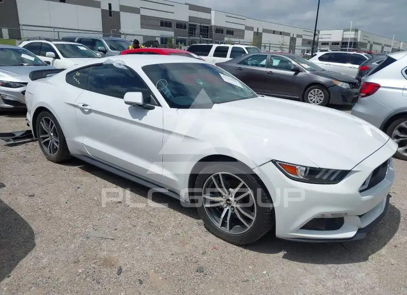2016 Ford MUSTANG фото