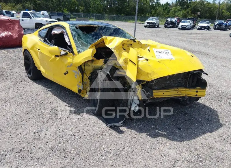 2016 Ford MUSTANG photo
