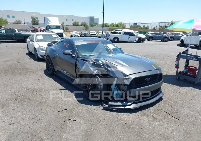 2016 Ford MUSTANG photo