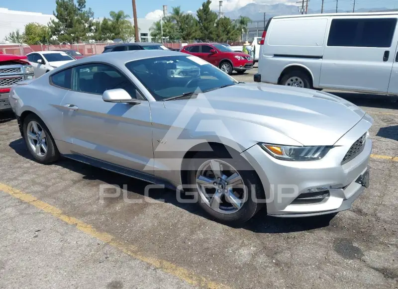 2016 Ford MUSTANG photo