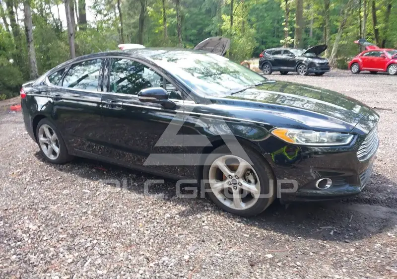 2016 Ford FUSION photo