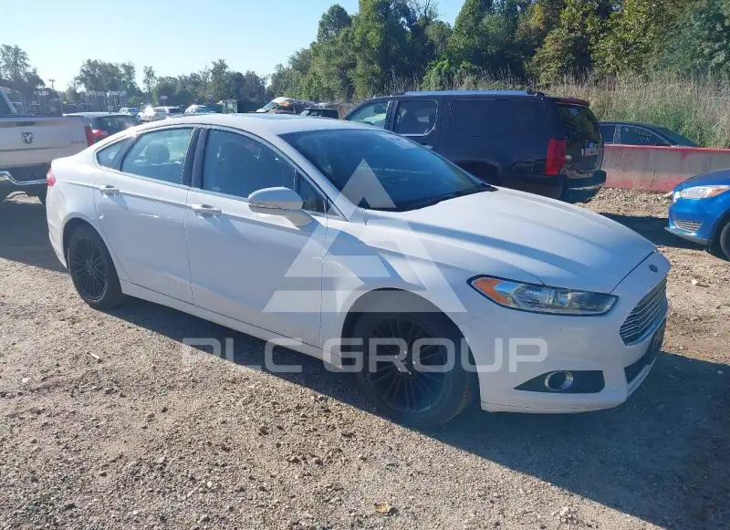 2016 Ford FUSION фото