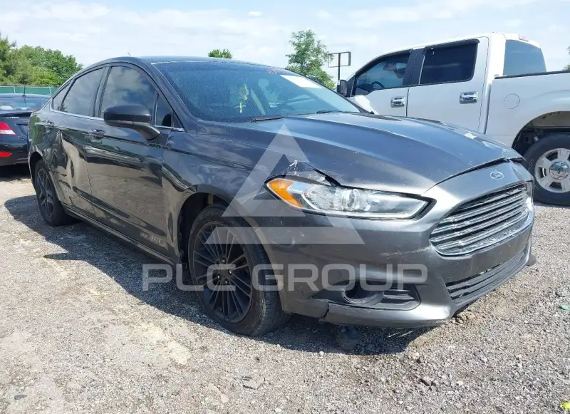 2016 Ford FUSION фото