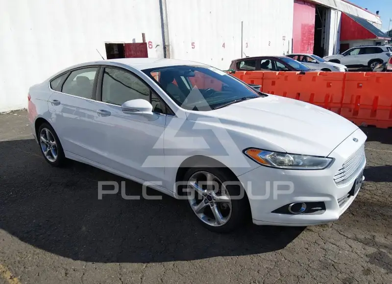 2016 Ford FUSION photo