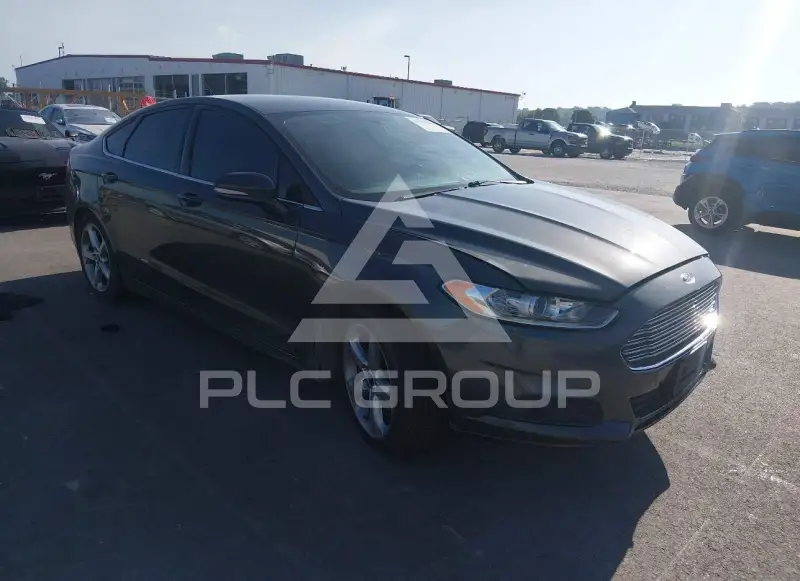 2016 Ford FUSION photo