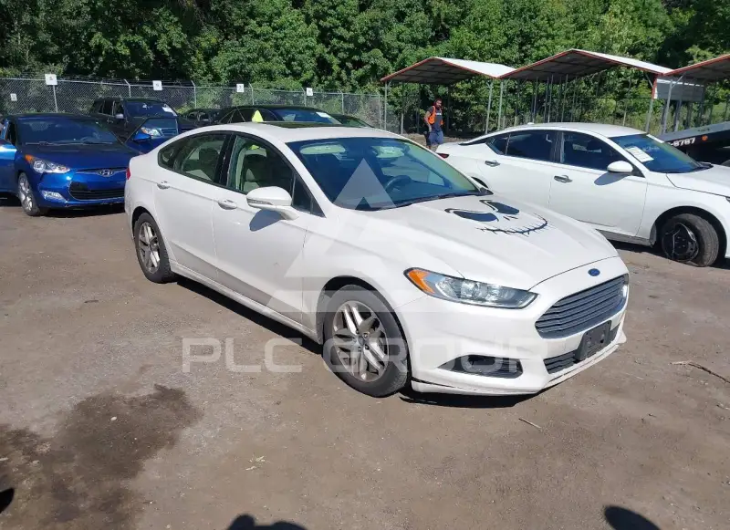 2016 Ford FUSION photo