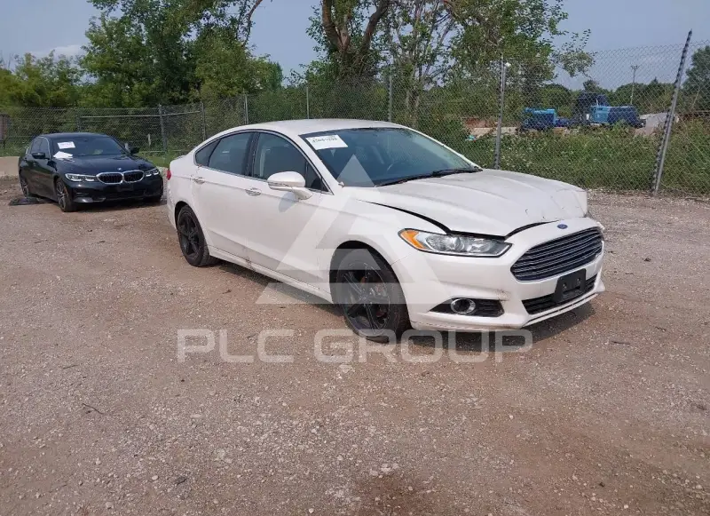 2016 Ford FUSION фото
