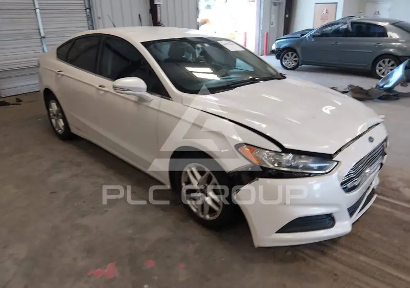 2016 Ford FUSION фото