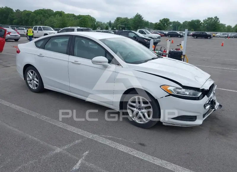 2016 Ford FUSION photo